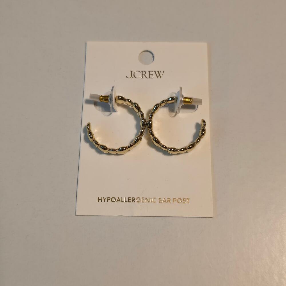 J Crew Hear Hoop Earrings Gold Tone